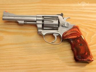 Smith & Wesson J Frame (Small) Square Butt Revolver Grips Top Image